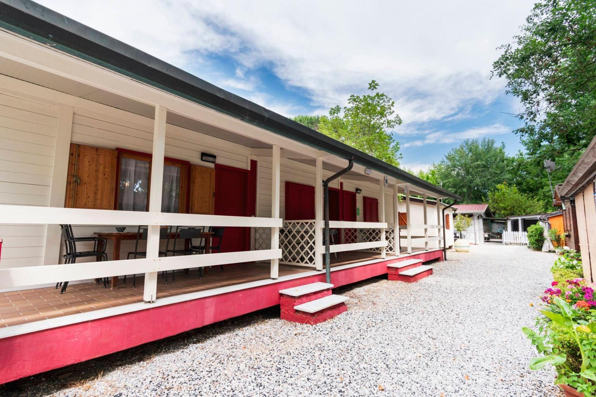 Camping Oasi Marina di Massa Exterior foto